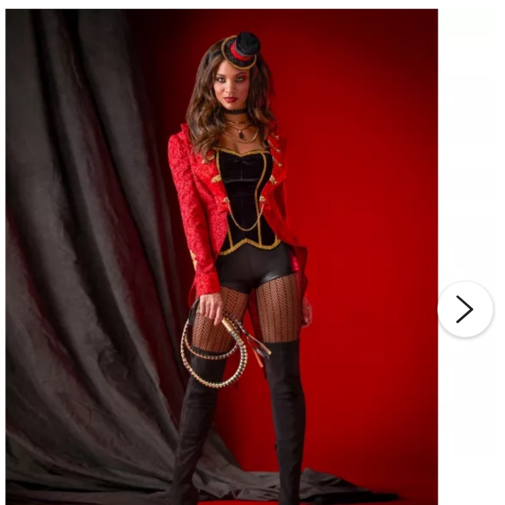 Women’s Ring Master costume